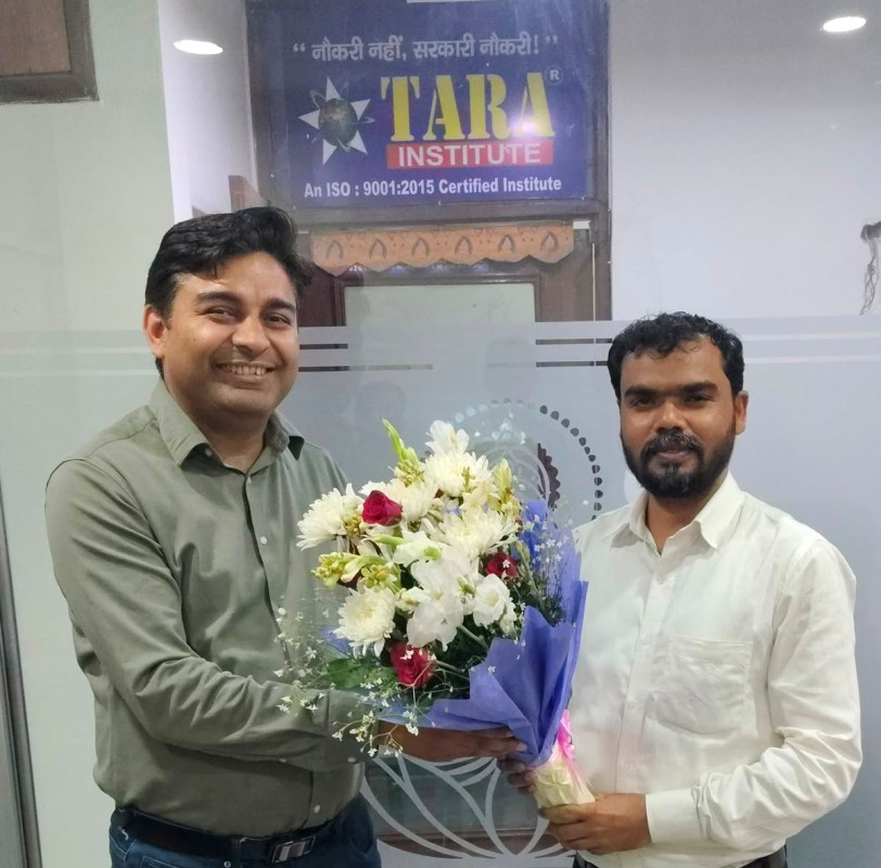 Shri Ashutosh Bhardwaj, Deputy Director, Ministry of Defence, Government of India, during an interaction with Tara Institute